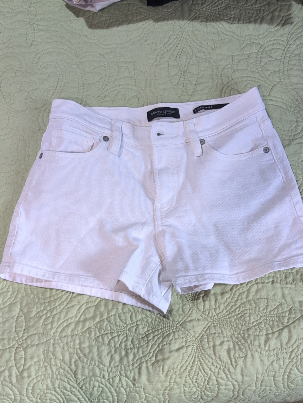 Banana Republic White Denim Mid-Rise Women's Shorts
